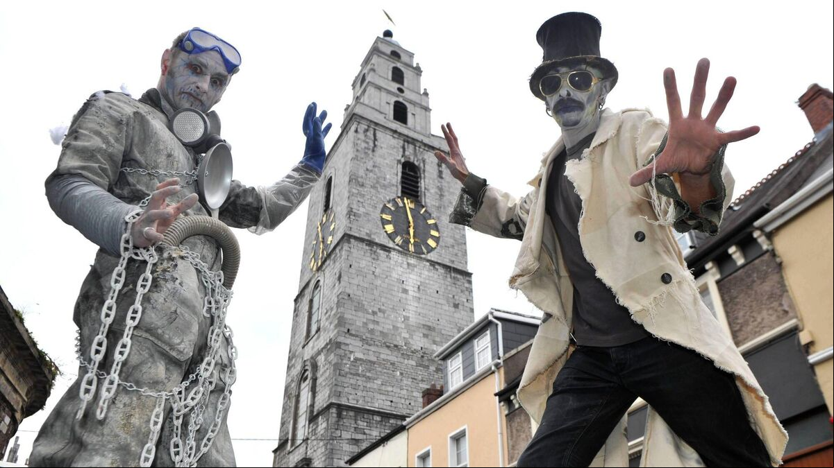 Sam Hamilton and William Frode de la Foret near O'Connell Place, Cork for the launch of the dragon of Shandon Samhain Parade. Picture Dan Linehan Sam Hamilton and William Frode de la Foret near O'Connell Place, Cork for the launch of the dragon of Shandon Samhain Parade. Picture Dan Linehan
