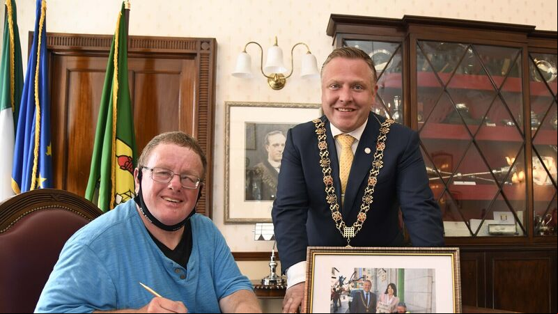 Echo Boy Dave signs off on Mayor Kelleher guest list