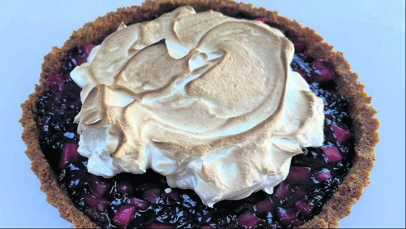 Recipe: Blackberry & Apple Meringue Tart Recipe: Blackberry & Apple Meringue Tart