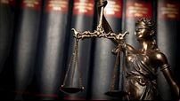 Solicitor challenges dismissal of his appeal against €80 clamping fee