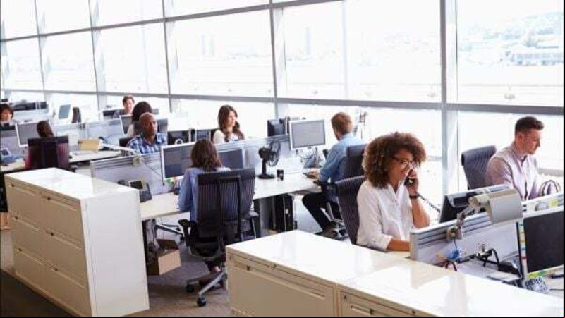 Irish businesses remain more confident than European counterparts, survey finds Irish businesses remain more confident than European counterparts, survey finds
