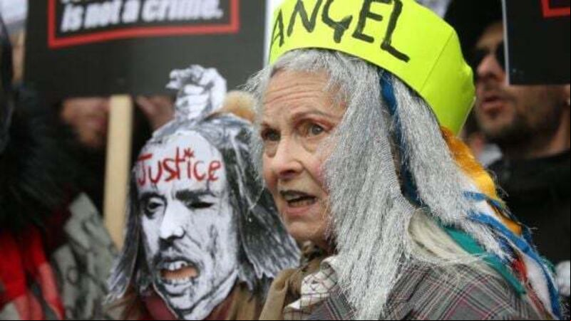 Julian Assange to ask for prison release for friend Vivienne Westwood’s funeral Julian Assange to ask for prison release for friend Vivienne Westwood’s funeral