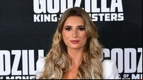 Dani Dyer announces she is expecting twins with footballer Jarrod Bowen