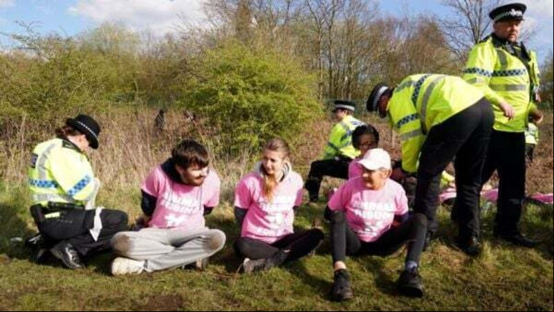 More than 40 de-arrested after Grand National protests – animal rights group More than 40 de-arrested after Grand National protests – animal rights group