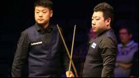 Liang Wenbo and Li Hang banned from snooker for life over match-fixing