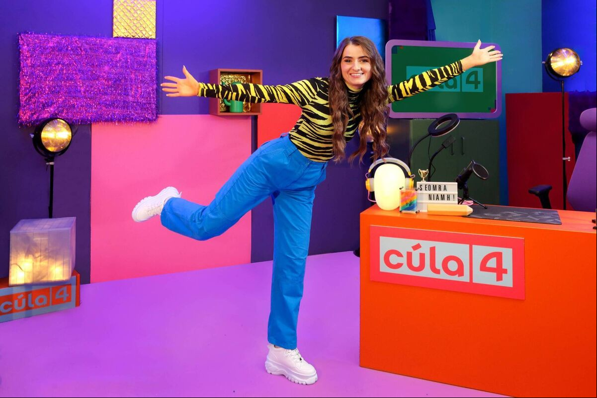 The channel will be anchored by presenters Seosamh Mac Seoin,Síle Ní Chonghaile and Niamh Ní Chróinín. The channel will be anchored by presenters Seosamh Mac Seoin,Síle Ní Chonghaile and Niamh Ní Chróinín.