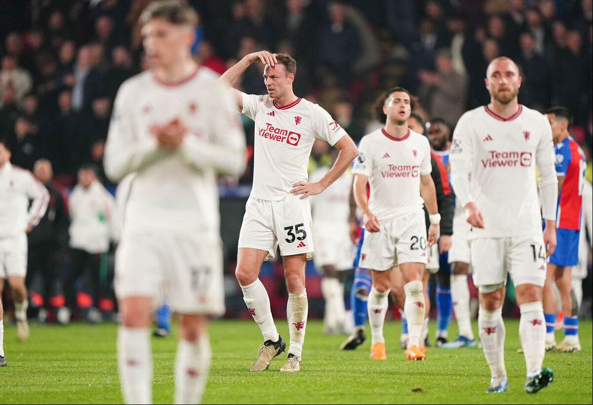 Manchester United's Jonny Evans (centre) reacts following the Premier League match at Selhurst Park, London. Picture : Zac Goodwin/PA Wire. Manchester United's Jonny Evans (centre) reacts following the Premier League match at Selhurst Park, London. Picture : Zac Goodwin/PA Wire.