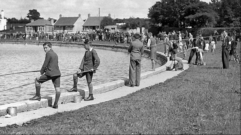 Dad ruined wedding suit saving a woman from drowning in Cork Dad ruined wedding suit saving a woman from drowning in Cork
