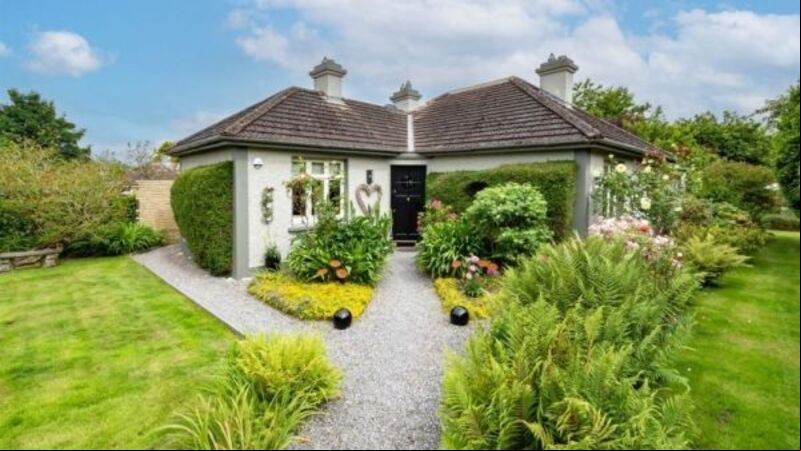 Colourful bungalow in Waterford designed with 1930s in mind Colourful bungalow in Waterford designed with 1930s in mind