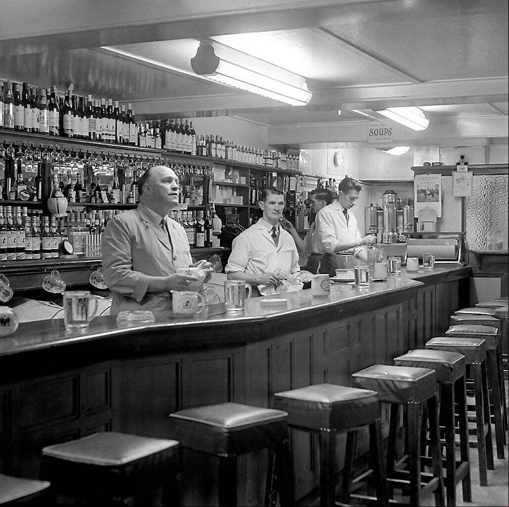 The interior of Kealy’s Bar, in Faulkner’s Lane, off Patrick Street, Cork, in April, 1959