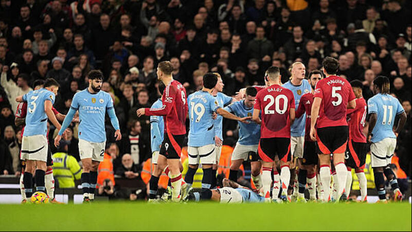 I’m embarrassed for him – Roy Keane slates Kyle Walker for Manchester derby dive I’m embarrassed for him – Roy Keane slates Kyle Walker for Manchester derby dive
