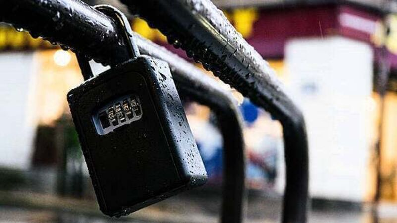 Airbnb lockboxes to be 'removed and destroyed' across Dublin in council crackdown Airbnb lockboxes to be 'removed and destroyed' across Dublin in council crackdown