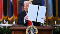 TOPSHOT-US-POLITICS-TRUMP-EDUCATION