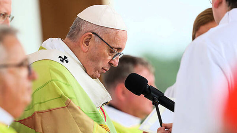 Priest recalls watching Pope write apology to abuse victims in Ireland Priest recalls watching Pope write apology to abuse victims in Ireland