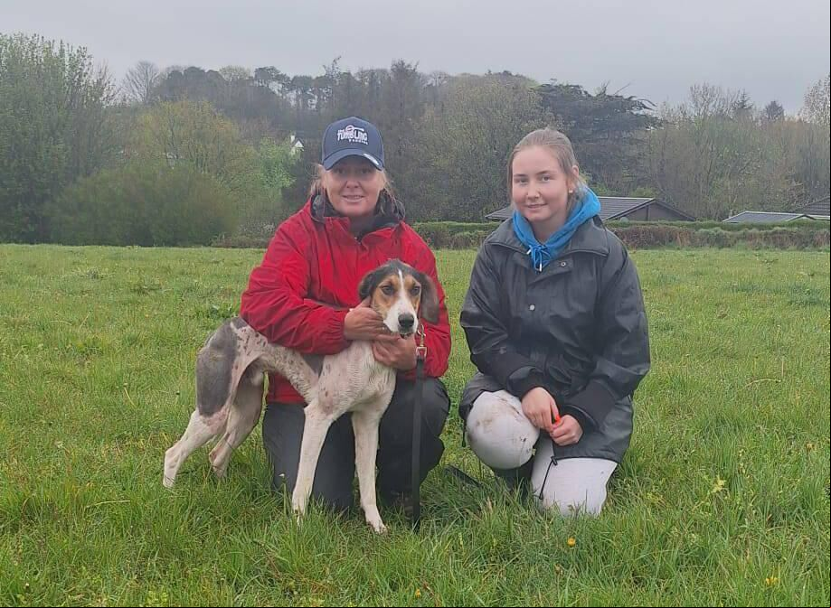 Cork Draghunting: Lorraine and Julie Freyne with Born to Run of Northern Hunt, winner of the Michael O'Mahony Puppy Maiden Draghunt at Blackpool. Cork Draghunting: Lorraine and Julie Freyne with Born to Run of Northern Hunt, winner of the Michael O'Mahony Puppy Maiden Draghunt at Blackpool.