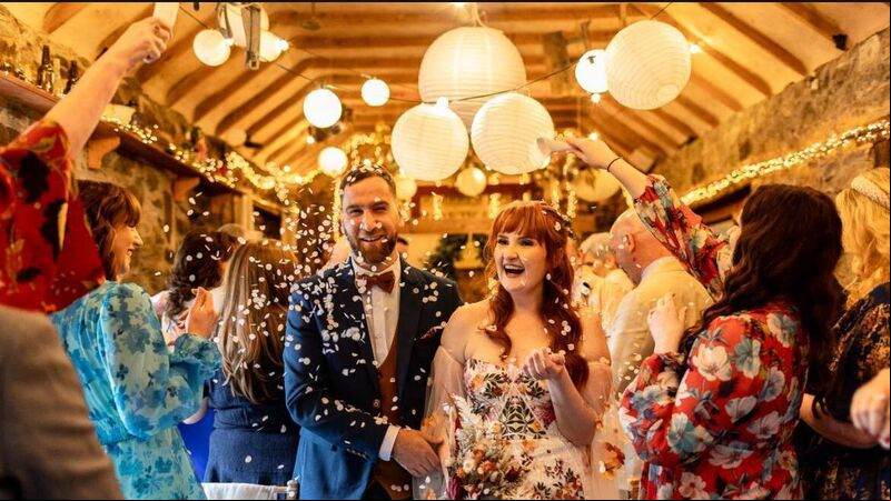 Wedding of the Week: Couple who met on Tinder tie the knot Wedding of the Week: Couple who met on Tinder tie the knot