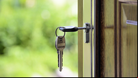 Average monthly rent exceeds €2,000 for the first time