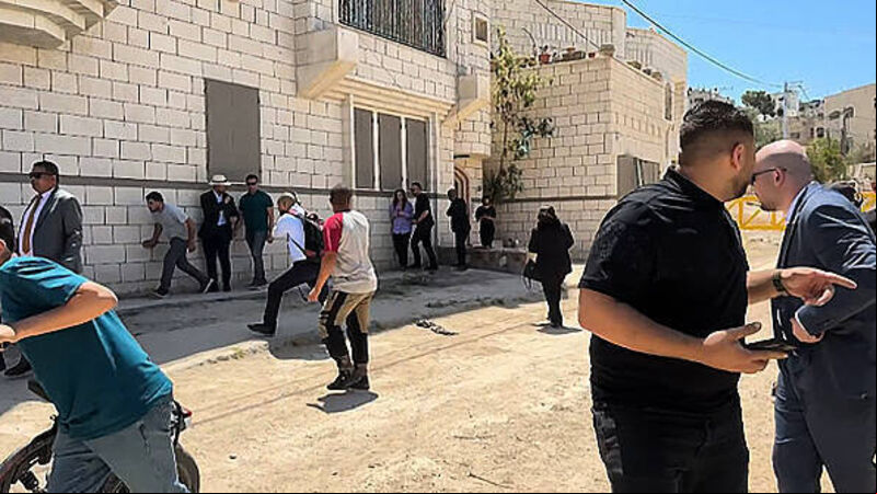 Israeli soldiers fire near Irish diplomats on visit to occupied West Bank Israeli soldiers fire near Irish diplomats on visit to occupied West Bank
