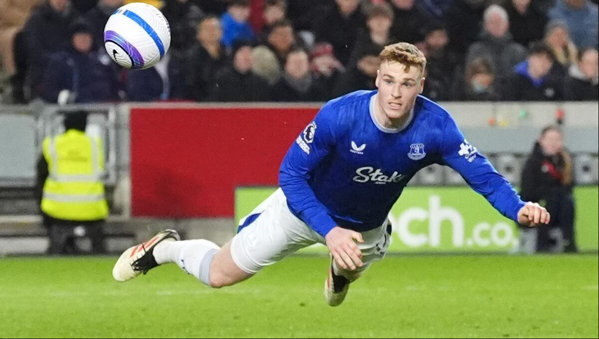 Everton's Jake O'Brien scores their side's first goal of the game during the Premier League match at Gtech Community Stadium, London.