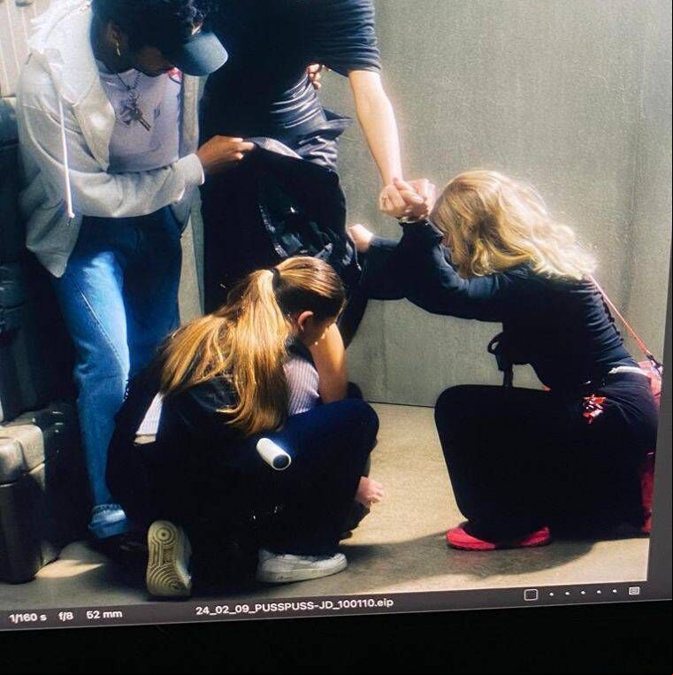 Lorna is assisting on a photoshoot